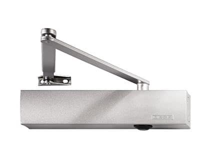 Dörrstängare Geze TS4000 som ser till så att dörren går i lås efter öppning.