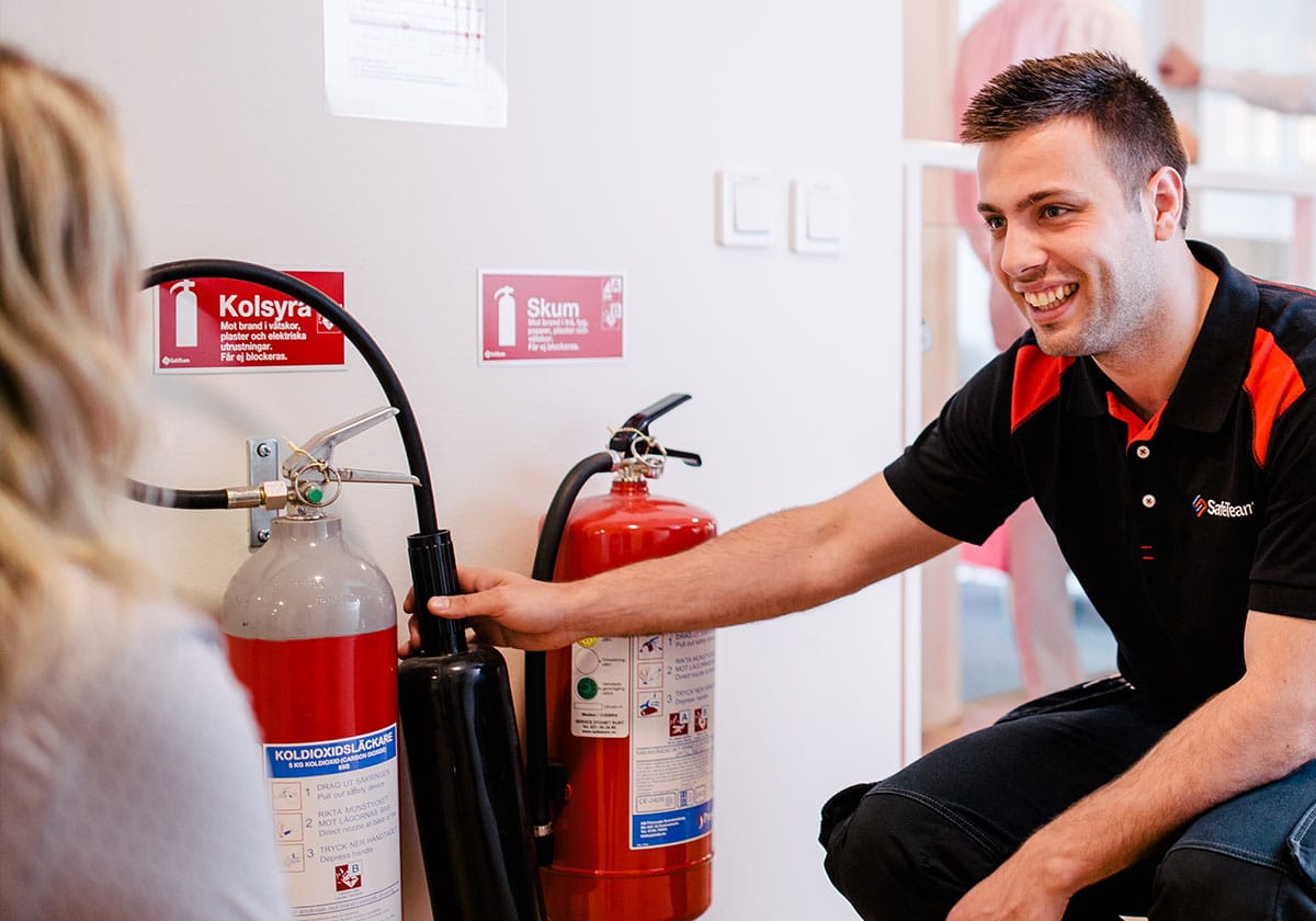 Vi hjälper er att välja rätt brandsläckningsutrustning för era behov. 