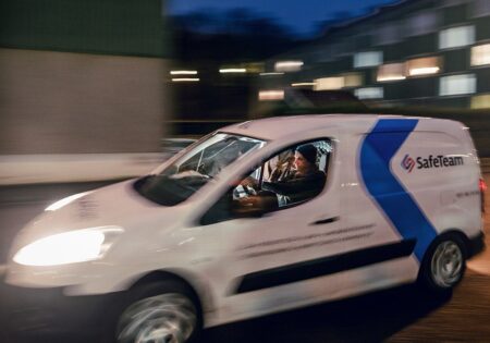 Låssmed med jour dygnet runt