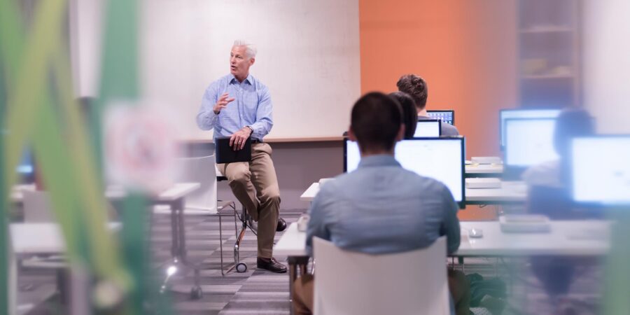 Utbildningar till säkerhetschef, säkerhetssamordnare och säkerhetsingenjör m.m. | SafeTeam