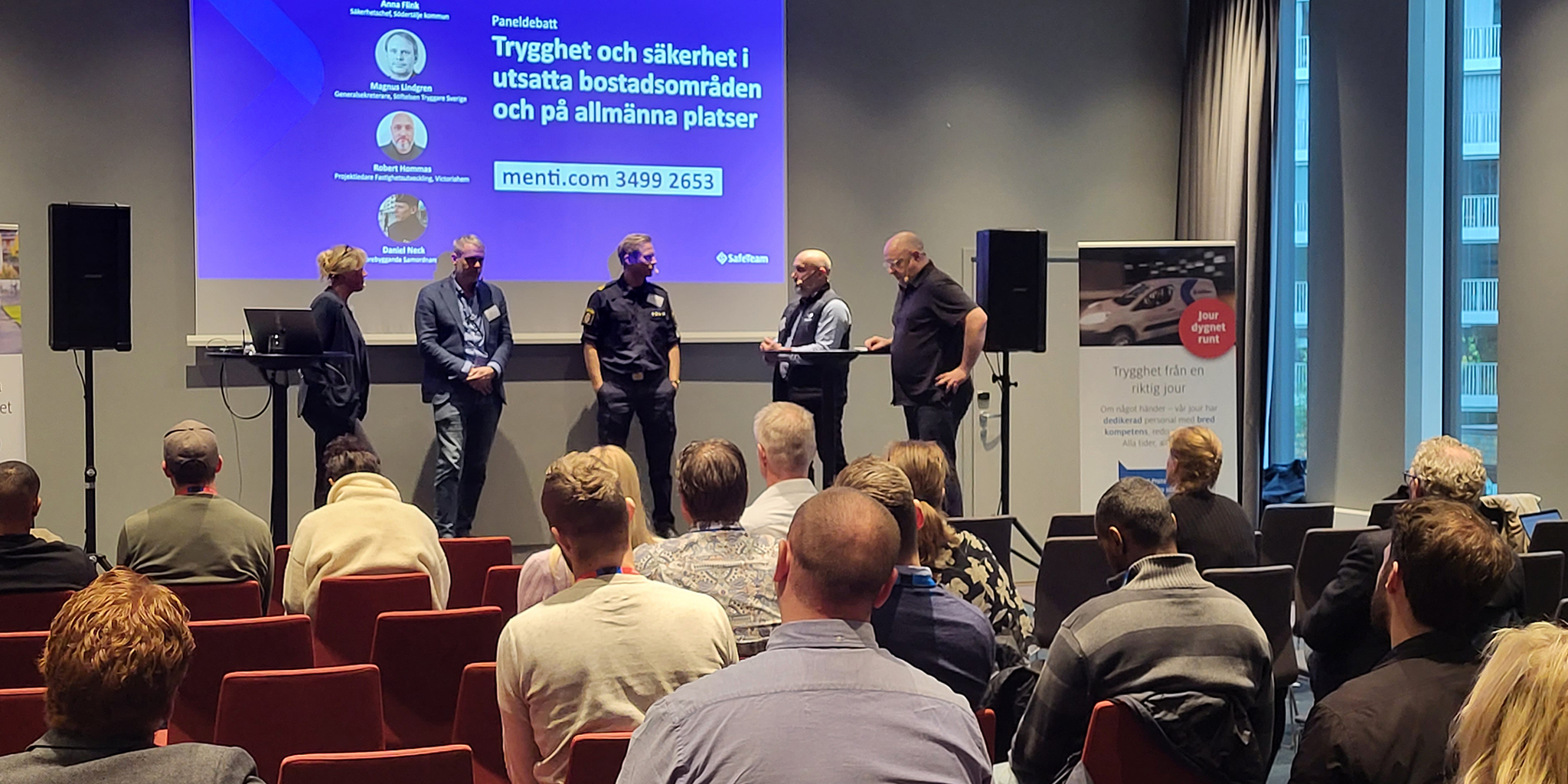 Paneldebatt med talare från Södertälje kommun, Tryggare Sverige, Polisen och Victoriahem.